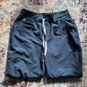 COPY - Figs Dark Harbor Zamora scrub pants size Medium Petite (MP)